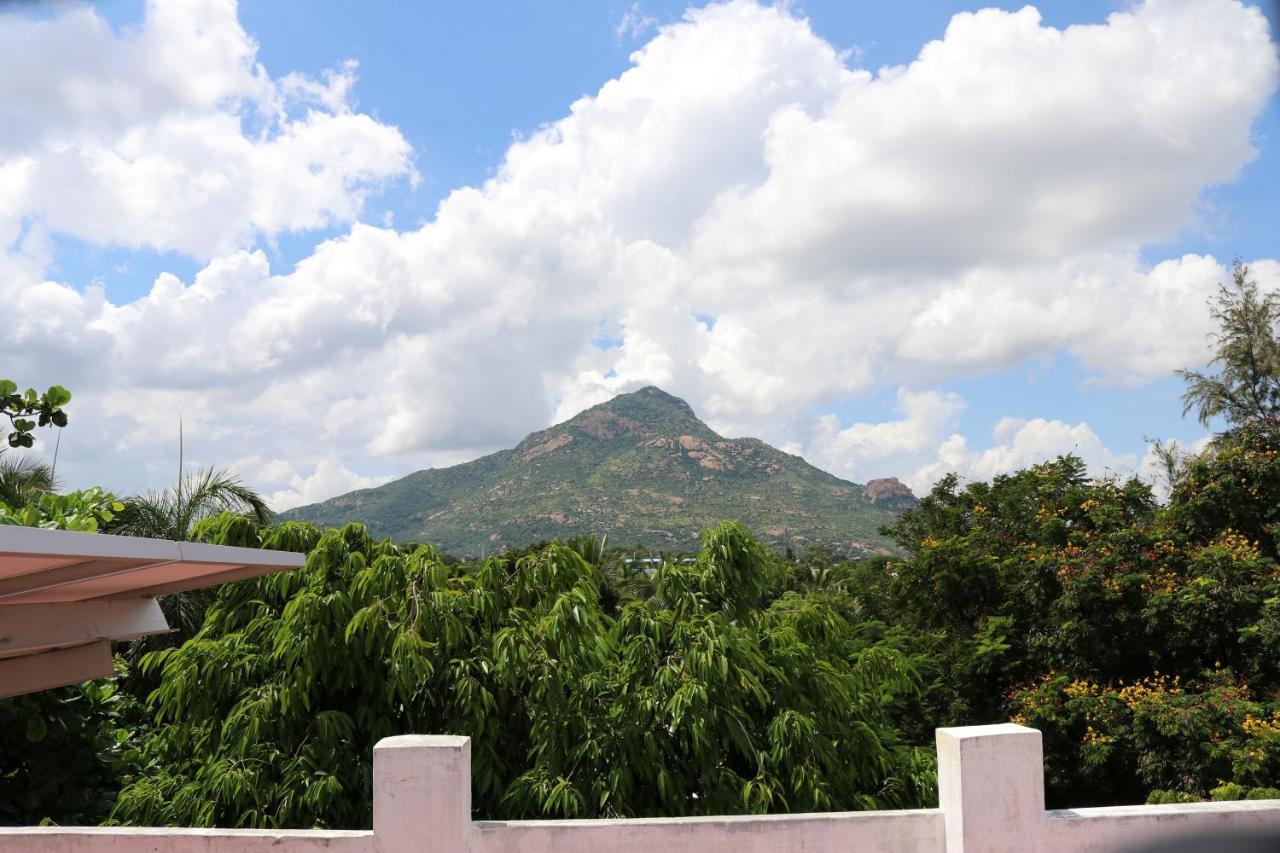 Hotel Siva Sakthi Tiruvannāmalai Екстериор снимка
