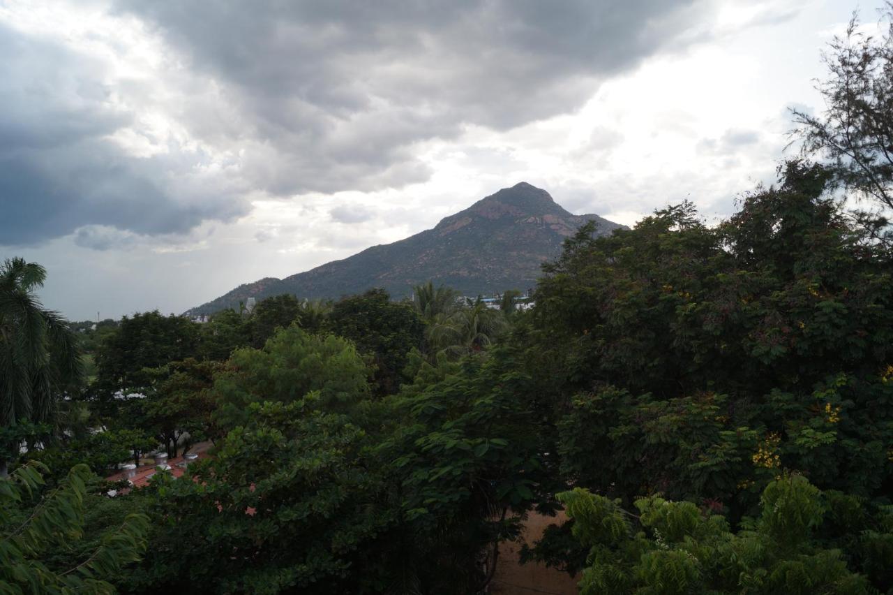 Hotel Siva Sakthi Tiruvannāmalai Екстериор снимка