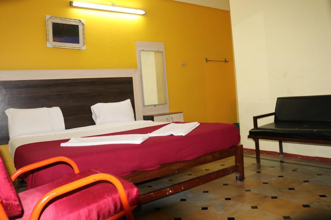Hotel Siva Sakthi Tiruvannāmalai Екстериор снимка
