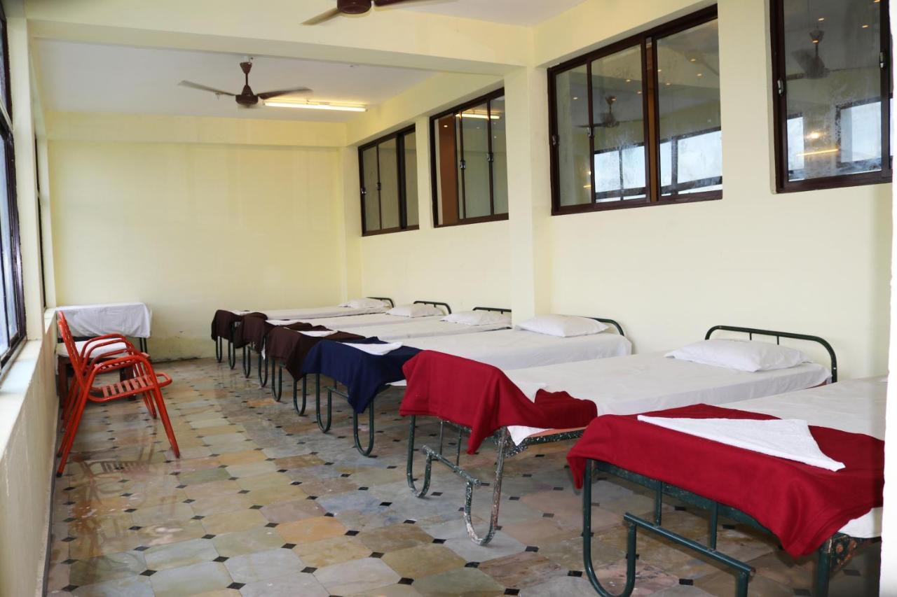 Hotel Siva Sakthi Tiruvannāmalai Екстериор снимка