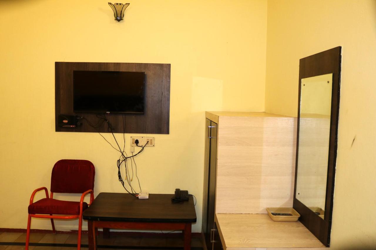 Hotel Siva Sakthi Tiruvannāmalai Екстериор снимка