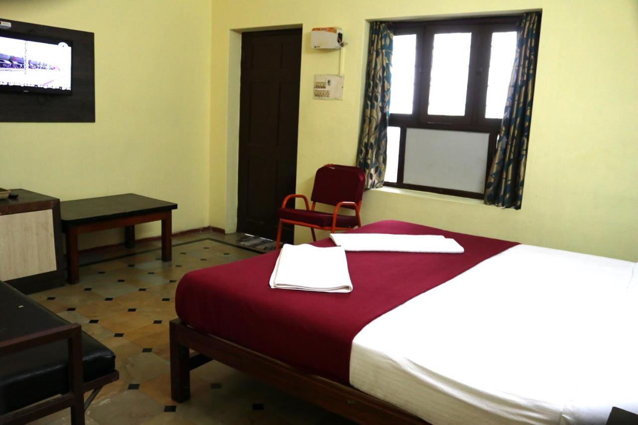 Hotel Siva Sakthi Tiruvannāmalai Екстериор снимка