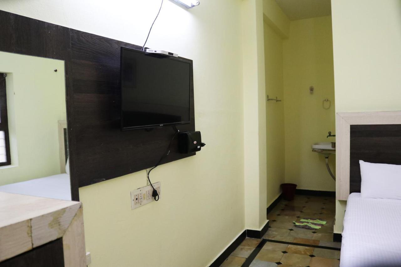 Hotel Siva Sakthi Tiruvannāmalai Екстериор снимка
