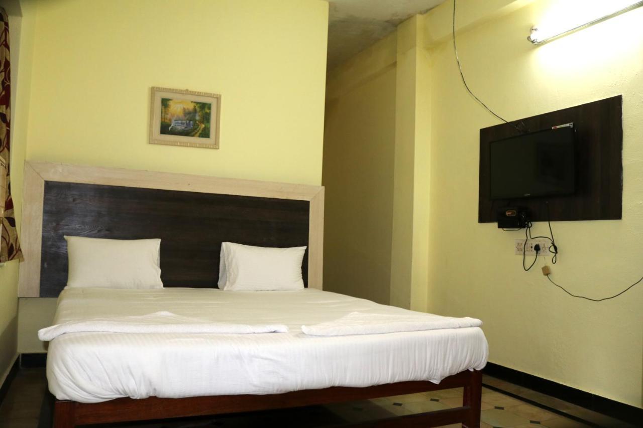 Hotel Siva Sakthi Tiruvannāmalai Екстериор снимка