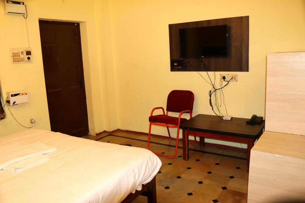 Hotel Siva Sakthi Tiruvannāmalai Екстериор снимка
